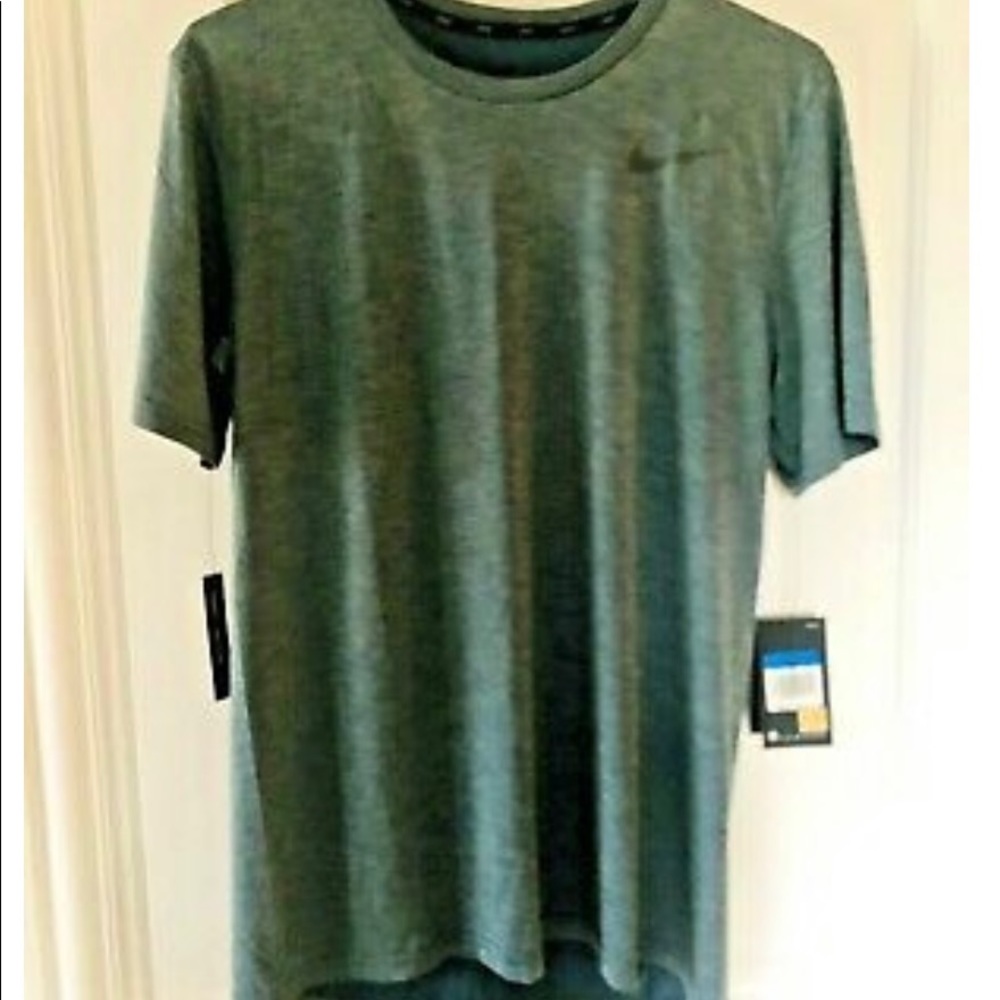 Nike Training Dri-Fit Just Breathe T-Shirt.  Green XXL